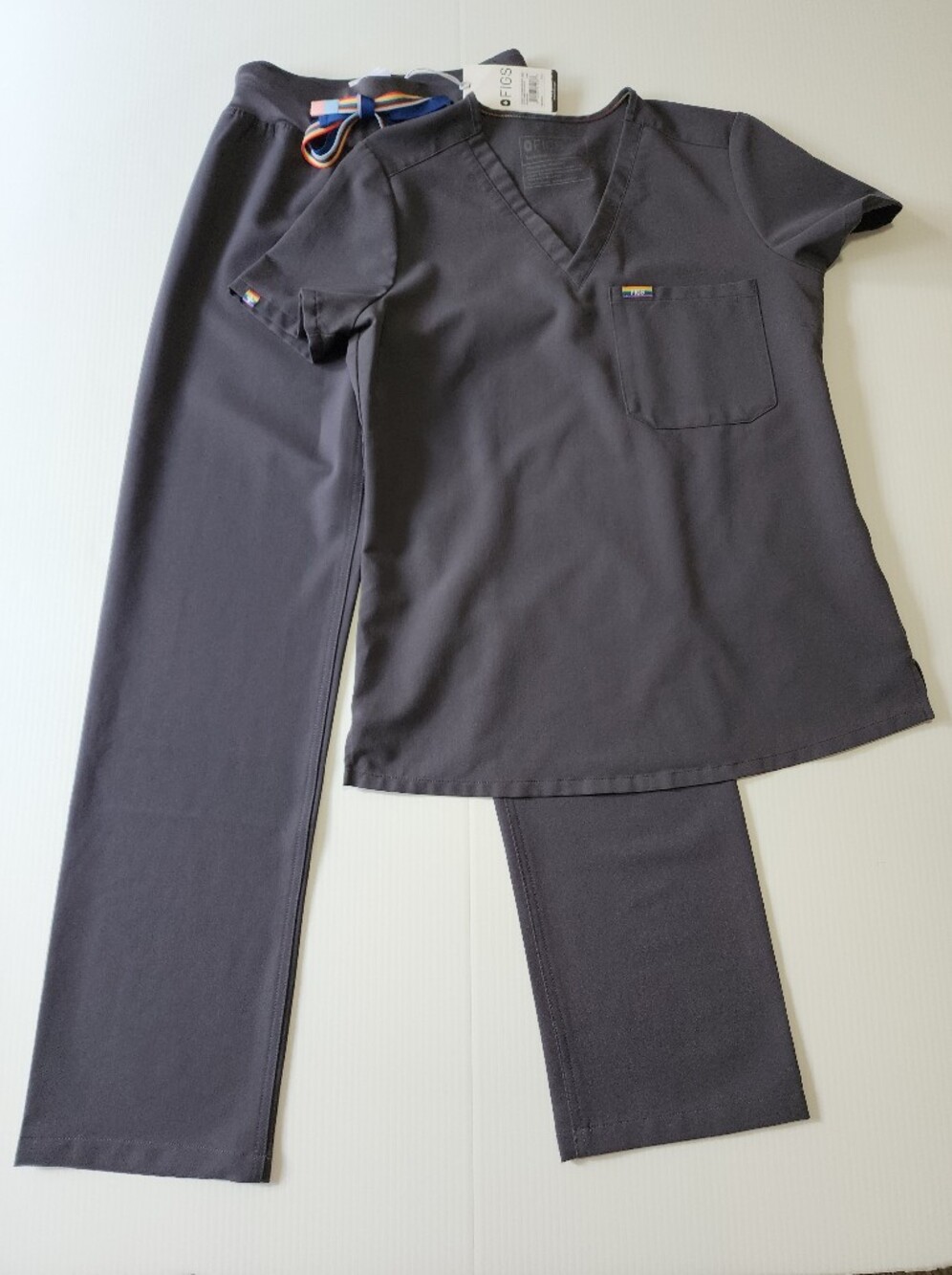 Figs Charcoal Pride Set XS/XXSP Catarina/HW Livingston